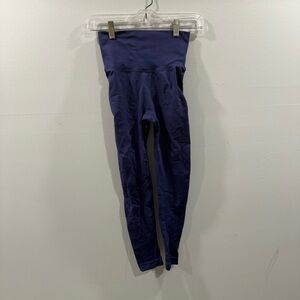 Navy High-Waisted Scrunchie Butt Leggings